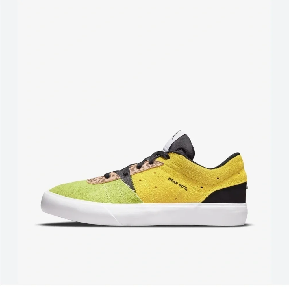 Jordan men’s Dear 90’s Yellow and Green suede Sneakers size 12